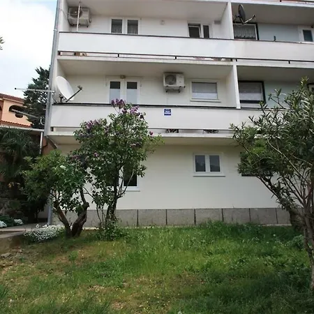 Apartment Apartment In Crikvenica 5626