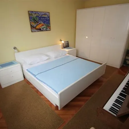 Apartment In Crikvenica 5626